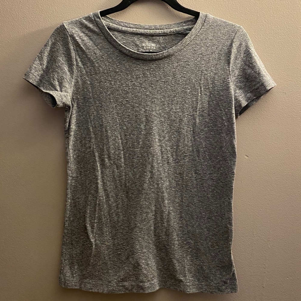 Grey t-shirt